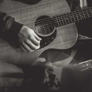 玩弄亲女裸睡的小嫩
